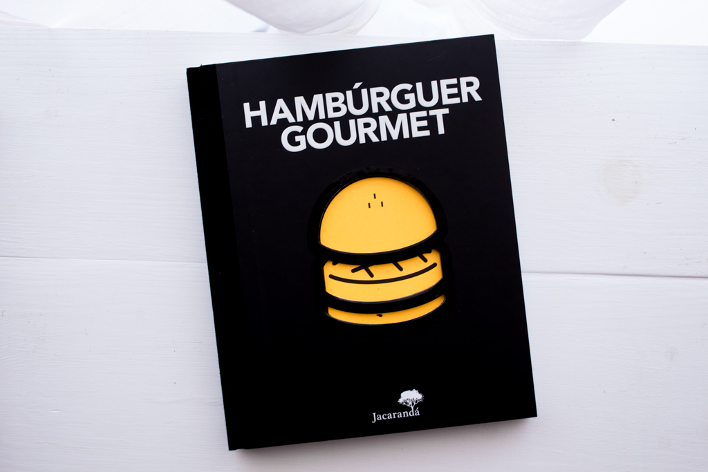 Top-down view of the book cover Hamburger Gourmet.