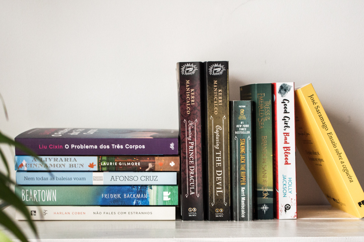 Stack of books read and bought for the project TBR Zero.